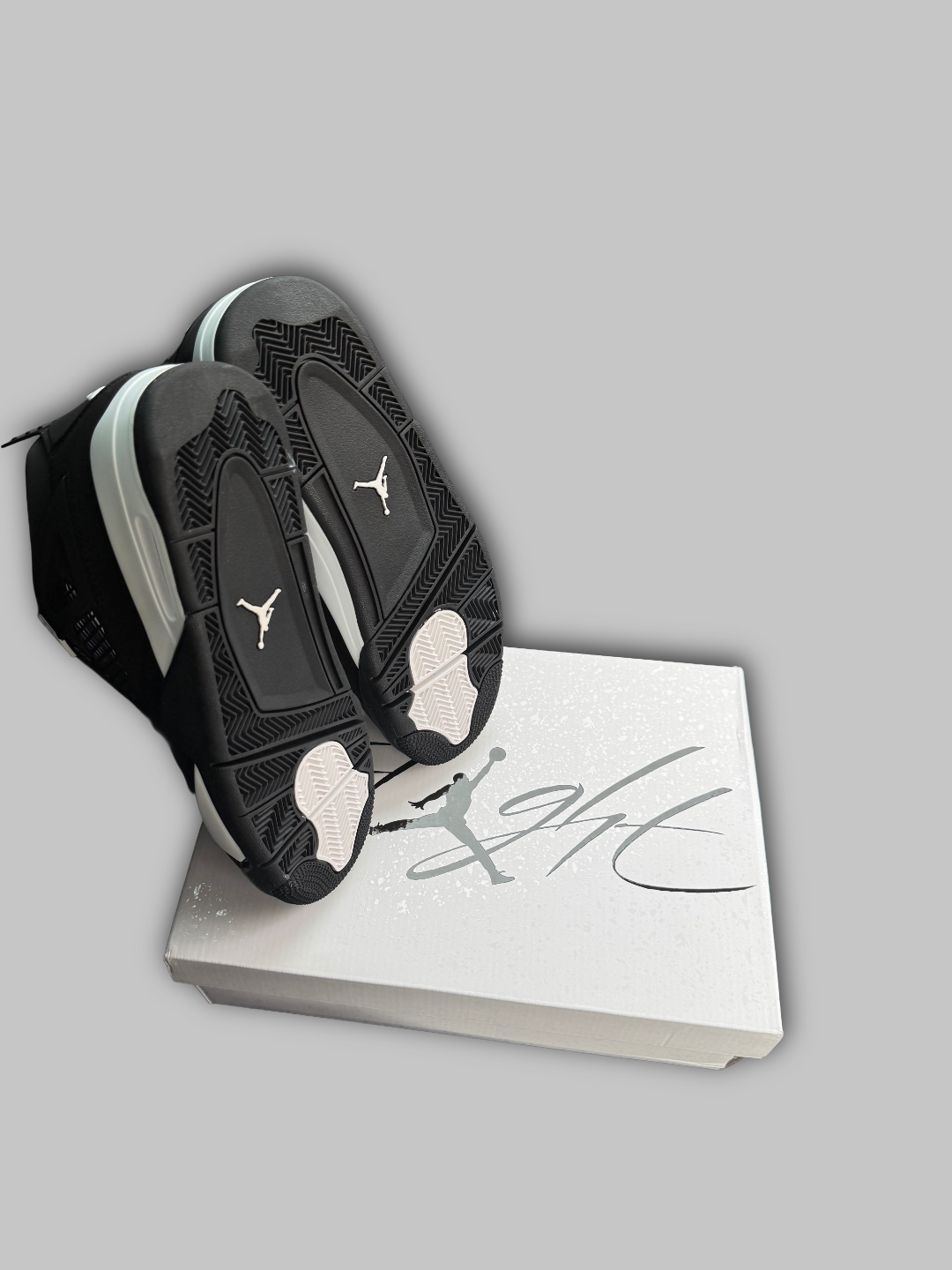 Jordan 4 Retro White Thunder