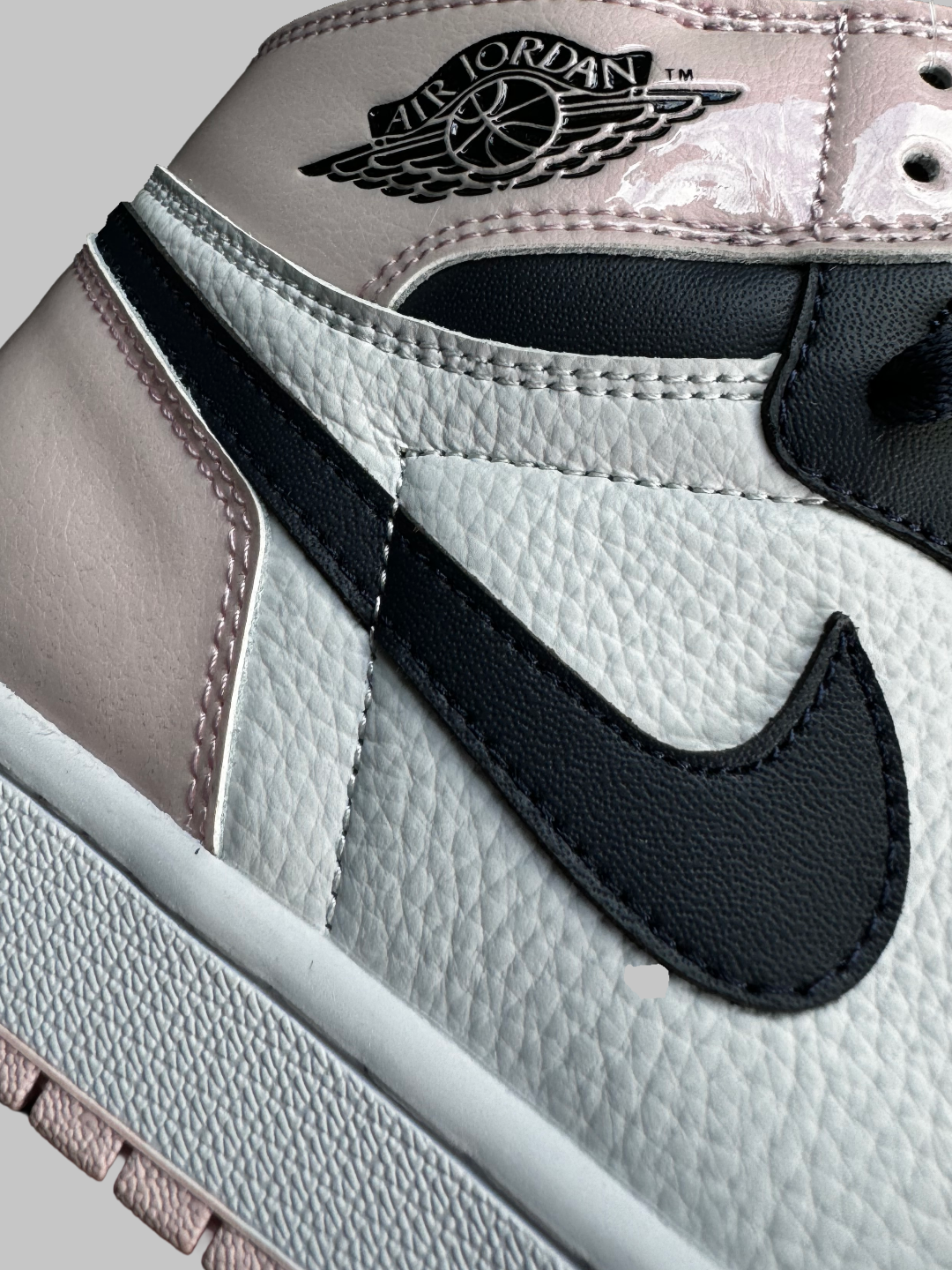 Jordan 1 Retro High OG Atmosphere