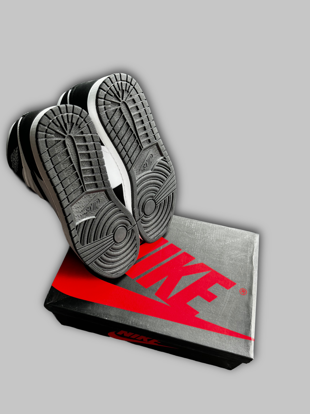 Jordan 1 Retro High '85 Black White