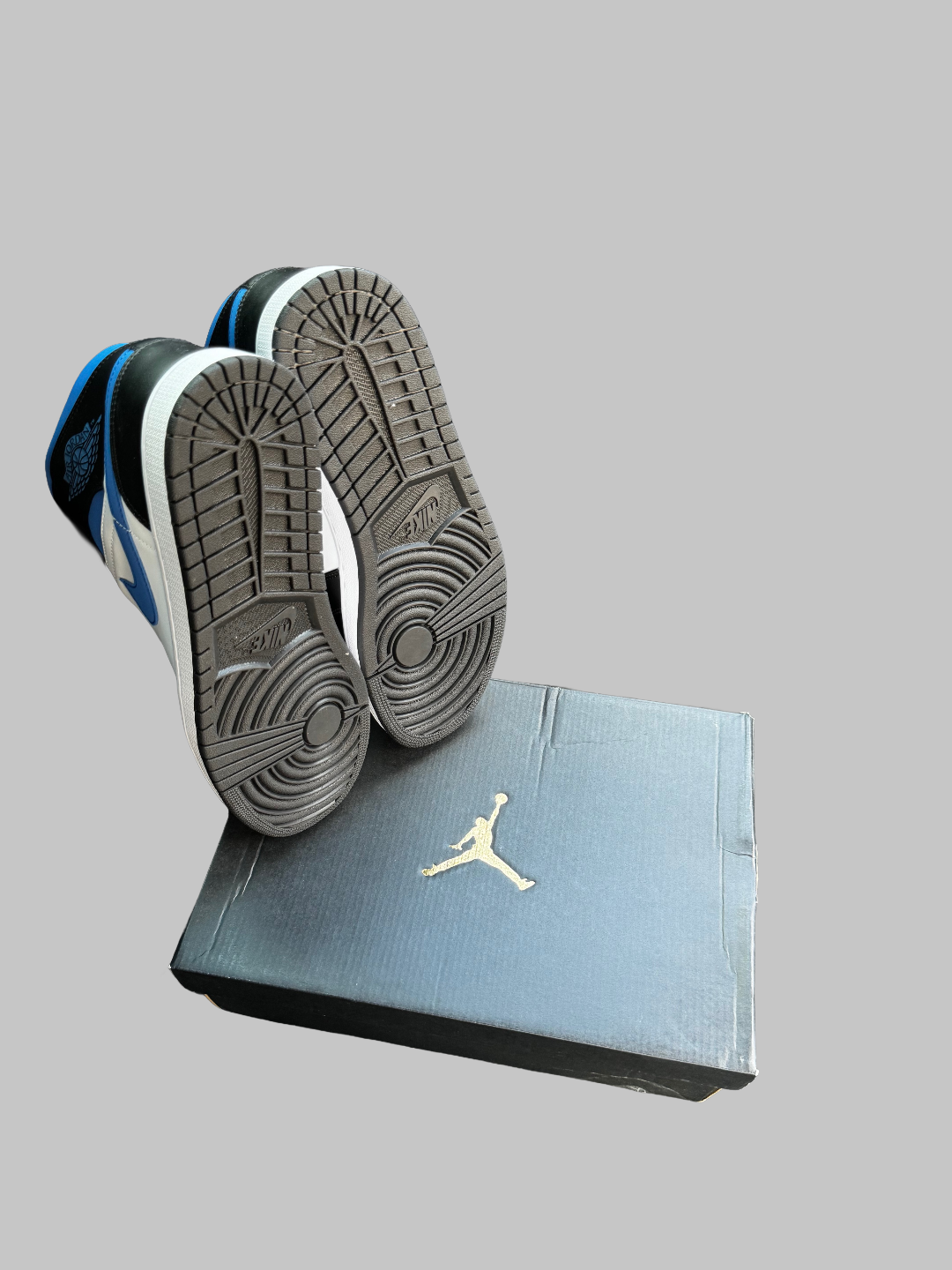 Jordan 1 Mid White Black Racer Blue