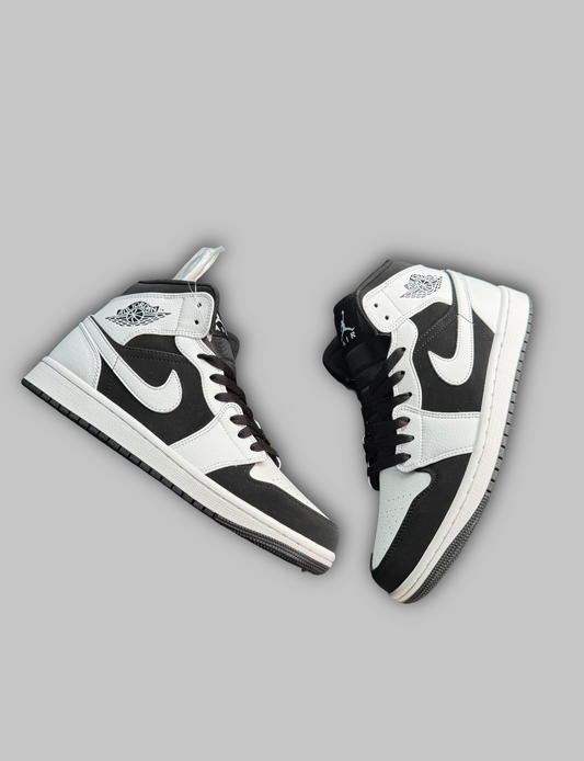 Jordan 1 Mid SE White Black