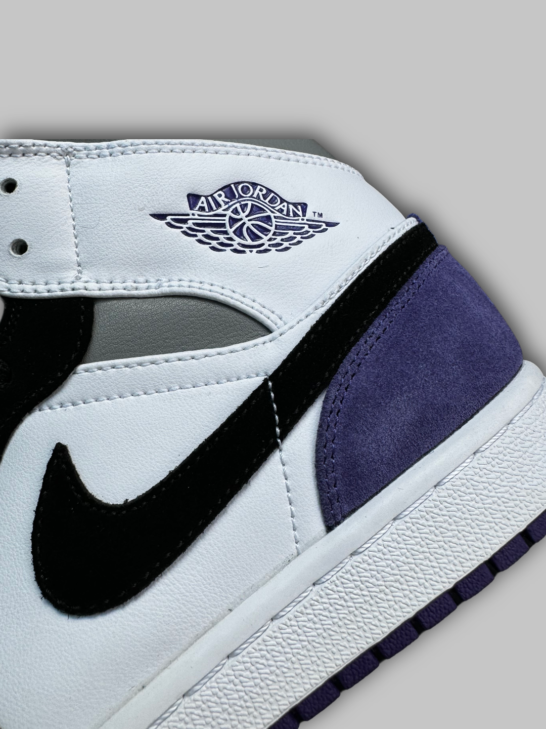 Jordan 1 Mid SE Purple