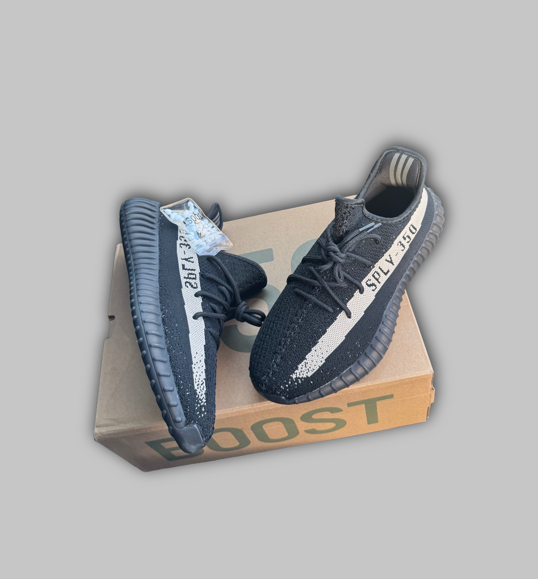 Yeezy Boost 350 V2 Core Black White